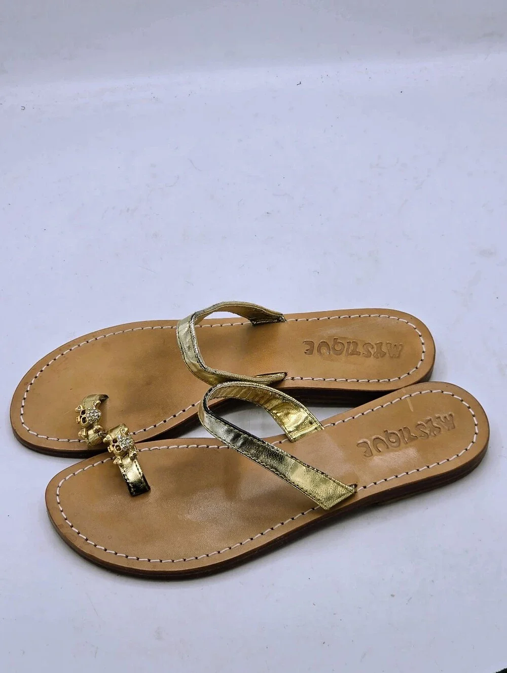 Mystique Gold Leather Skull & Crossbones Thong Sandals Size 5